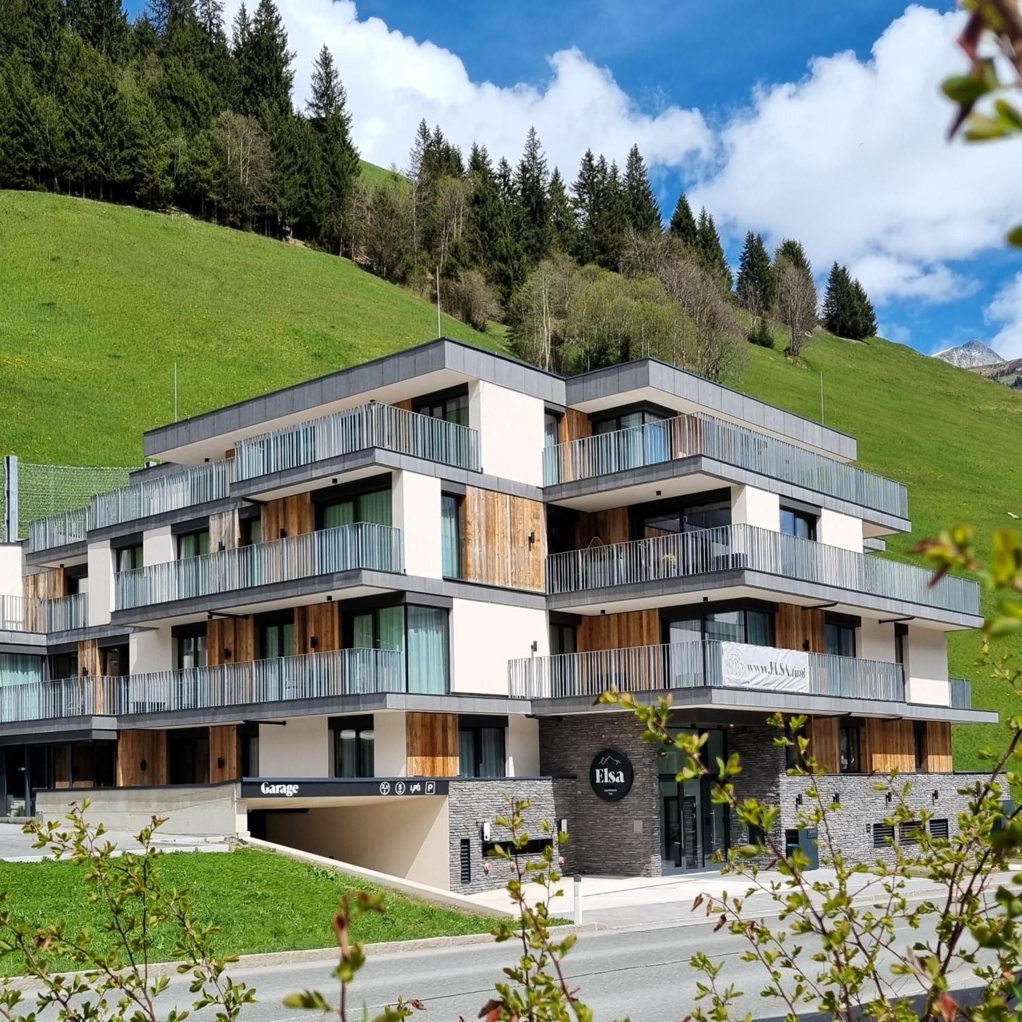 Elsa Spa Apartments Тукс Екстериор снимка